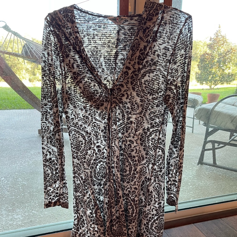 Hard Tail brown/cream light cover up- size Medium